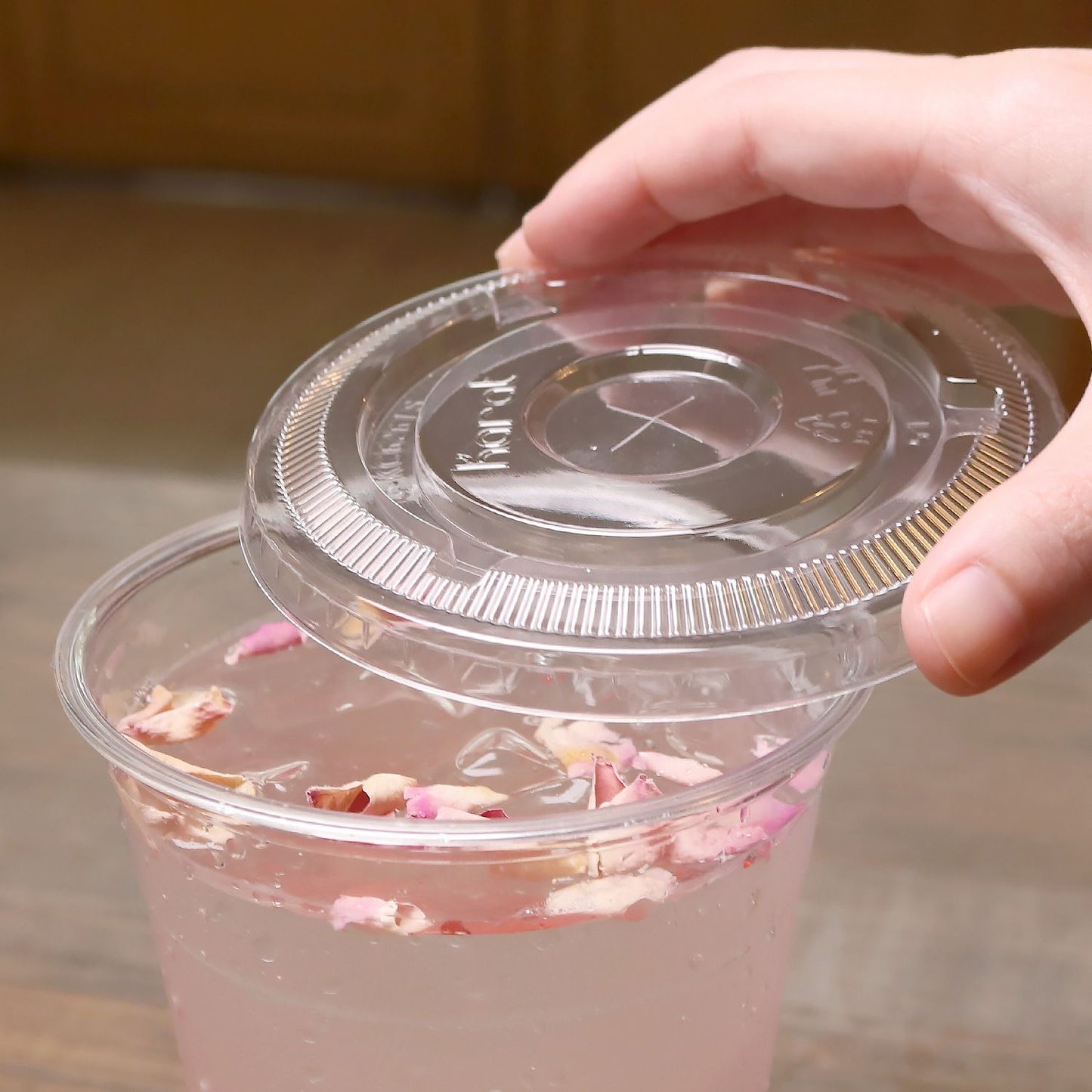 Karat 98mm PET Plastic Flat Lids - 1,000 ct