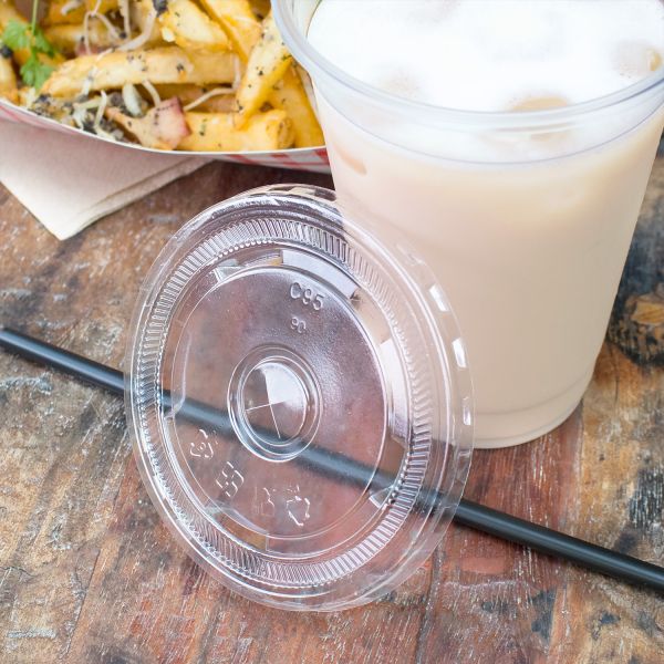 Karat 95mm PP Plastic Flat Lids - 2,000 ct