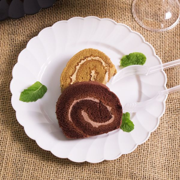 Karat 7" PS Plastic Scalloped Plate - White - 240 ct