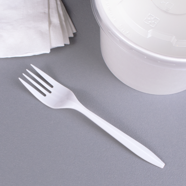 Karat PP Plastic Medium Weight Forks - White - 1,000 ct