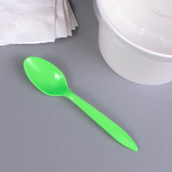 Karat PP Plastic Medium Weight Tea Spoons - Green - 1,000 ct
